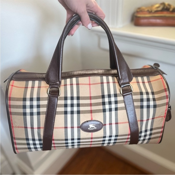 Burberry Handbags - Burberry Burberrys Classic Nova Check Boston Bag Purse Satchel EUC